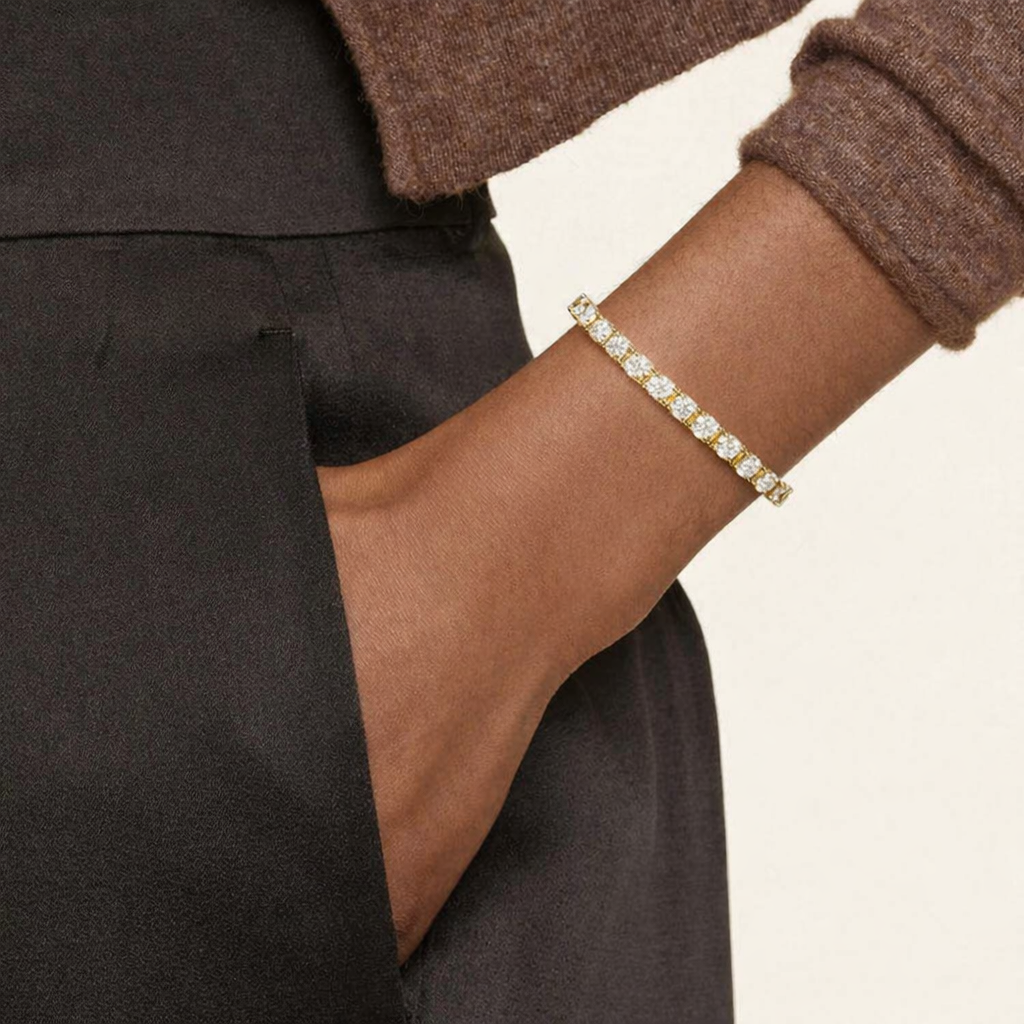 Round Cut Diamond Tennis Bracelet Elegant Luxury Jewelry