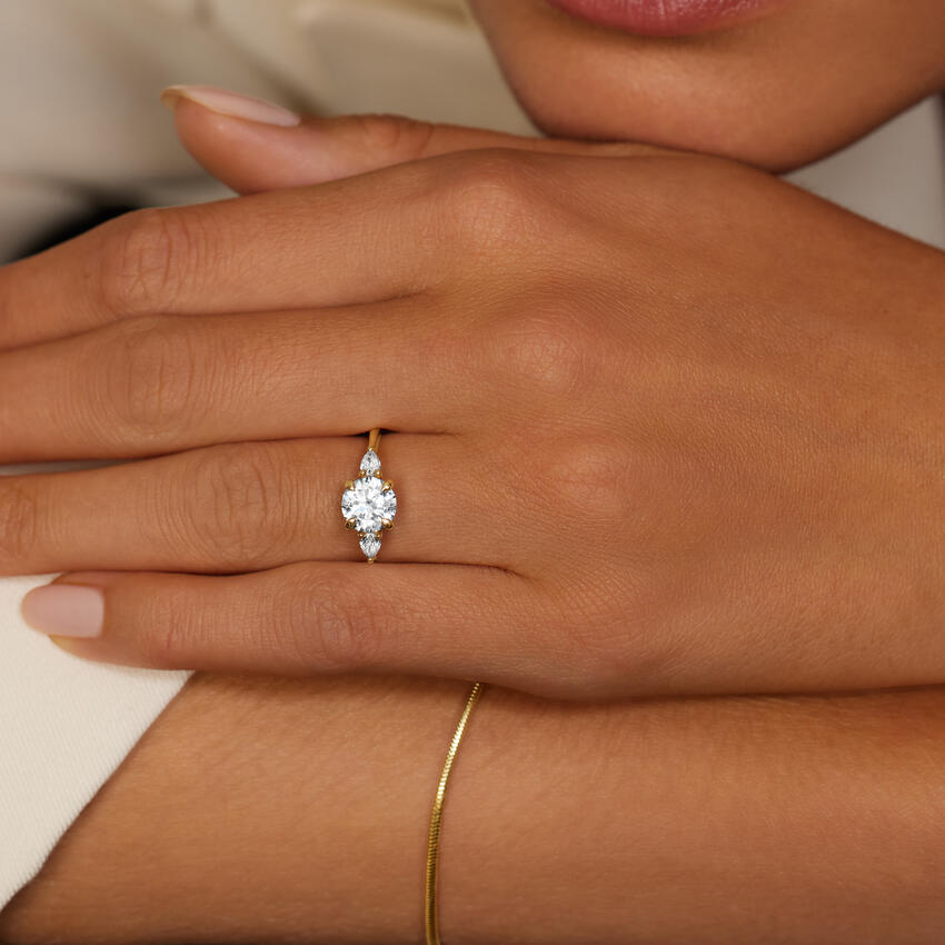 Round Cut Diamond Engagement Ring, Three Stone Pear Side Diamond Ring, Minimalist Solitaire Ring