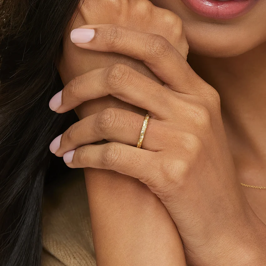 Diamond Leaf Engraved Ring, Minimalist Gold Vine Ring, Dainty Diamond Wedding Band