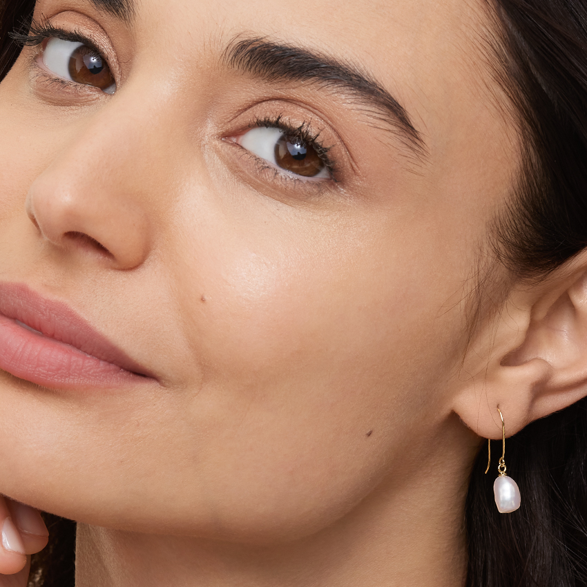 Minimalist Baroque Pearl Drop Hook Earrings