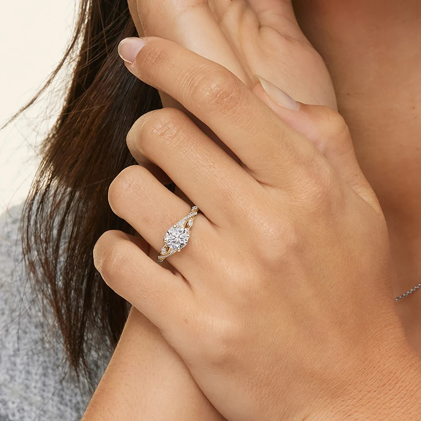 Vintage Leaf Moissanite Engagement Ring, Round Cut Solitaire Diamond Ring, Nature Inspired Bridal Ring