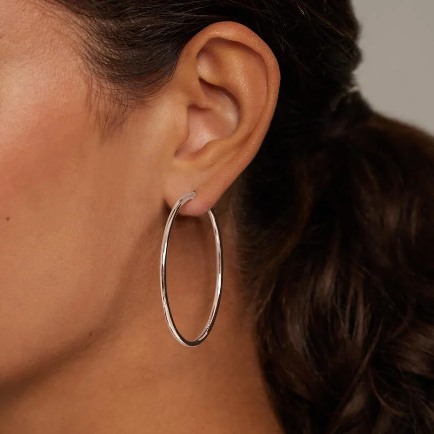 Classic Minimalist Hoop Earrings, Sleek Polished Gold Hoops for Everyday Wear