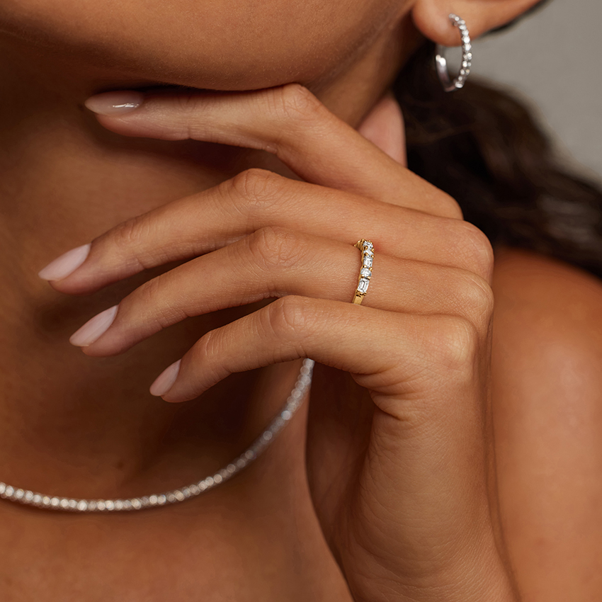 Round & Baguette Diamond Wedding Band, Alternating Diamond Ring, Minimalist Diamond Ring