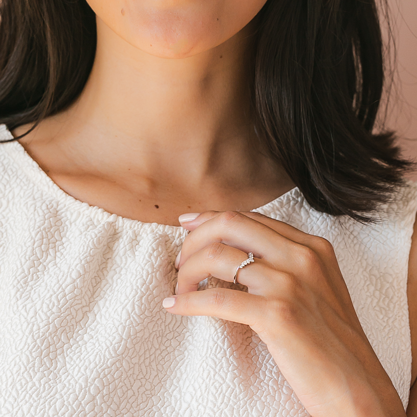 V Shape Diamond Chevron Ring, Curved Wedding Band, Minimalist Stacking Ring
