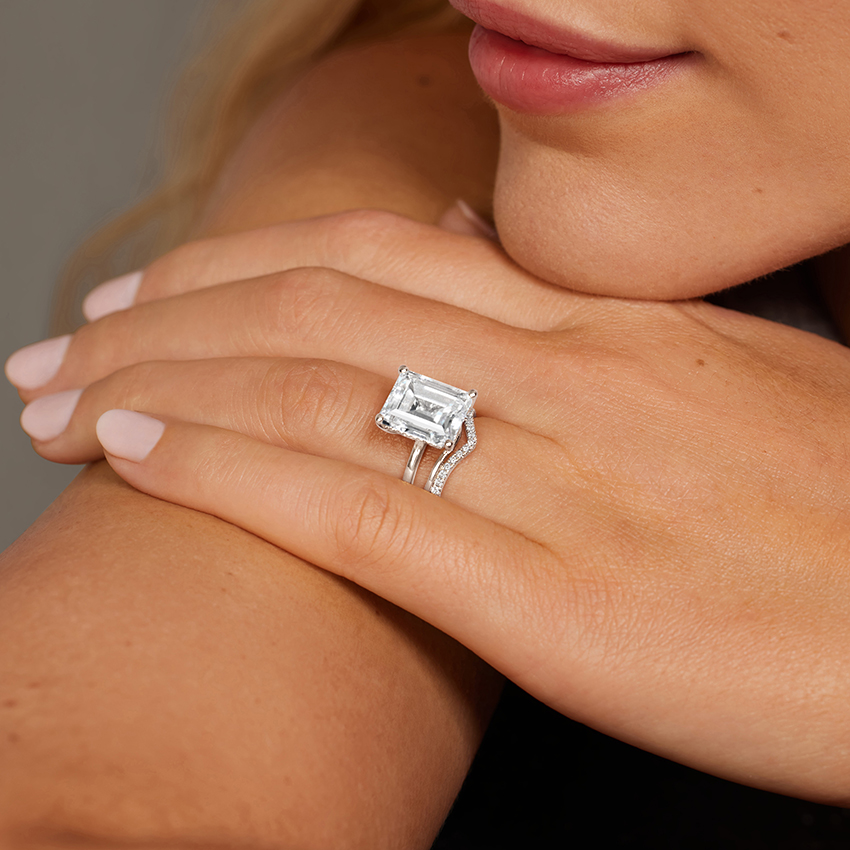 Chevron Diamond V Band Ring Set, Curved Wedding Band, Minimalist Stackable Ring