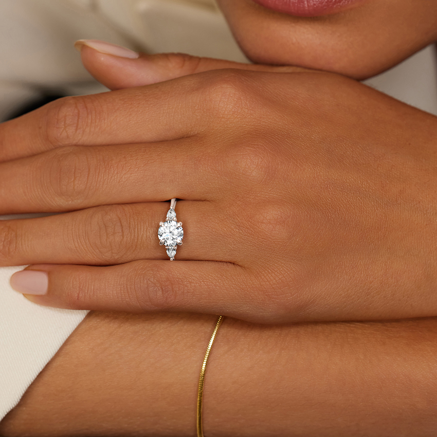 Oval Cut Diamond Engagement Ring with Marquise Side Stones, 3 Stone Ring,Minimalist Bridal Ring