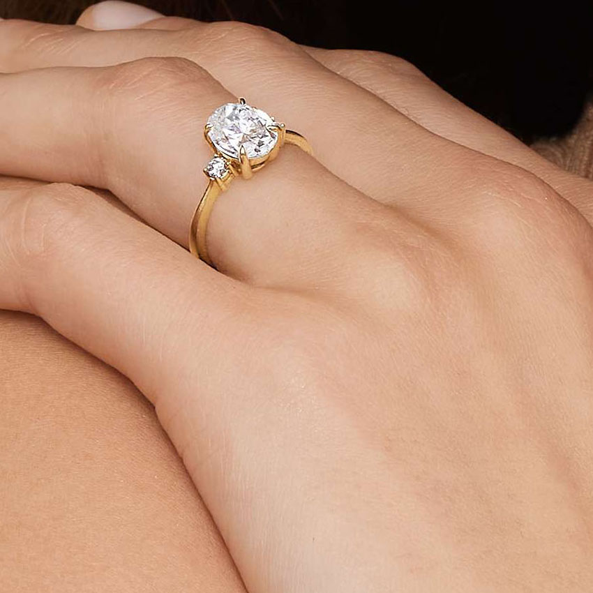 Three Stone Round Cut Diamond Engagement Ring, Solid Gold, Classic Minimalist Bridal Ring