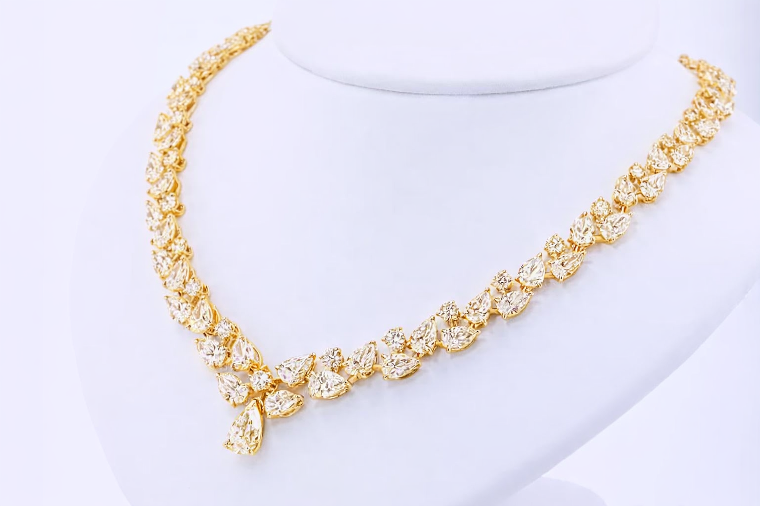 Luxury Bridal Round & Pear Cut Diamond Necklace