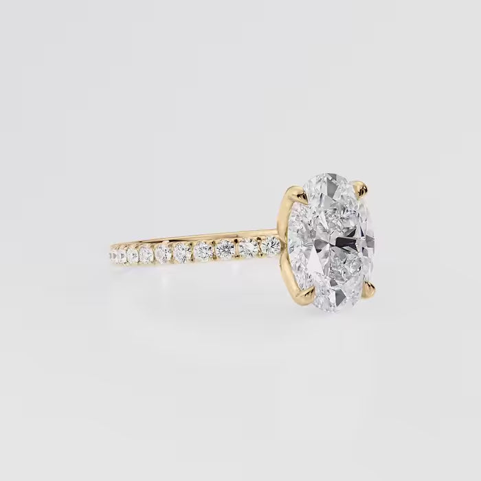 Oval Cut Diamond Pavé band Ring