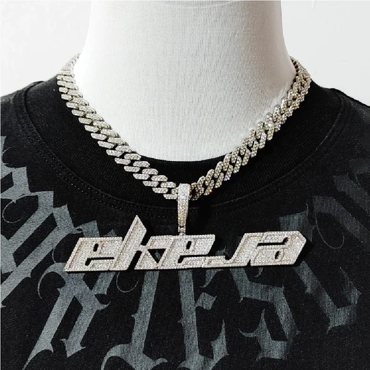 Customize Name Pendant with Stylish Font Iced-out Pendant